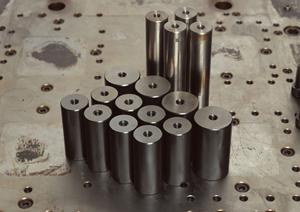 多彩なマルチ表示が可能なパソコン切替器